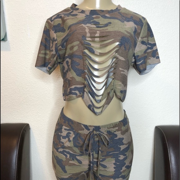 🔥 SOLD🔥 Camouflage Printed 2 Piece Set - Picture 5 of 7